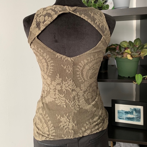 Guess lace tank - Picture 2 of 4